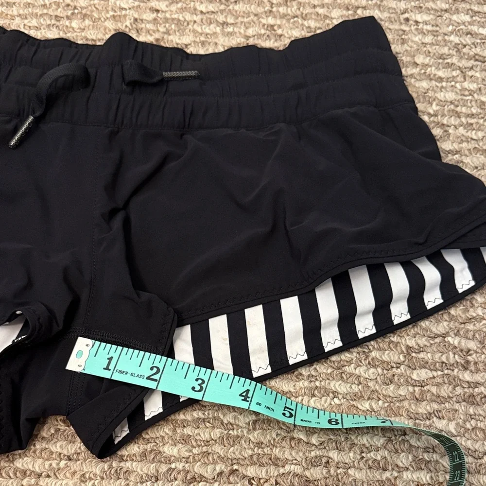 Lululemon Black and White Striped Shorts - Reversible Water Surf - Women's M 6/8 - Picture 6 of 8